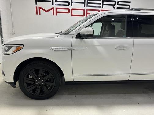2024 Lincoln Navigator Reserve