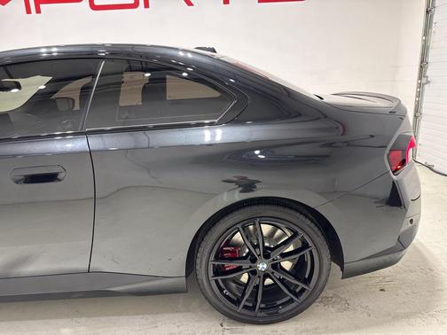 2023 BMW 230 i xDrive