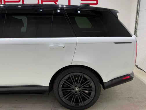 2023 Land Rover Range Rover P400 SE