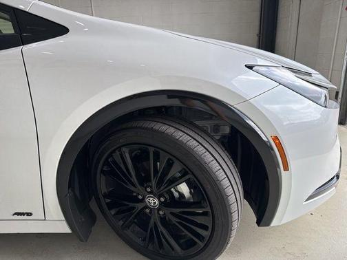 2025 Toyota Prius LE