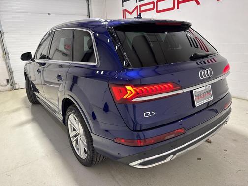 2024 Audi Q7 55 Premium Plus