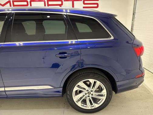 2024 Audi Q7 55 Premium Plus