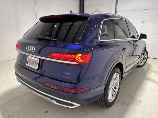2024 Audi Q7 55 Premium Plus