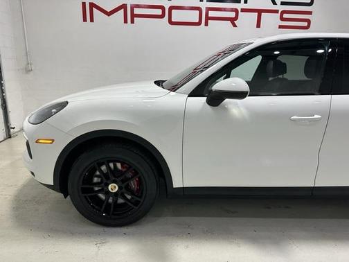 2021 Porsche Cayenne Base