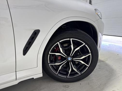2022 BMW X4 M40i