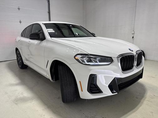 2022 BMW X4 M40i