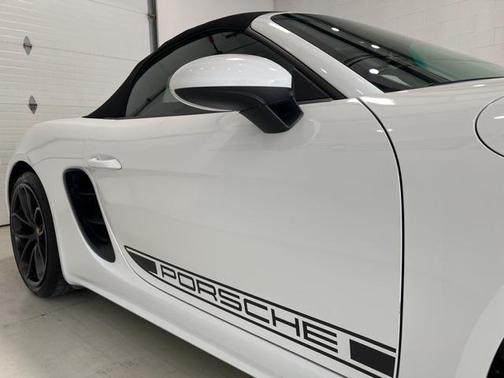 2024 Porsche 718 Boxster Style Edition