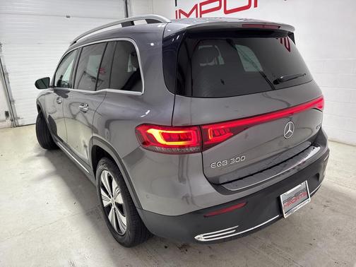 2023 Mercedes-Benz EQB 300 4MATIC