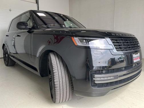 2023 Land Rover Range Rover P400 SE