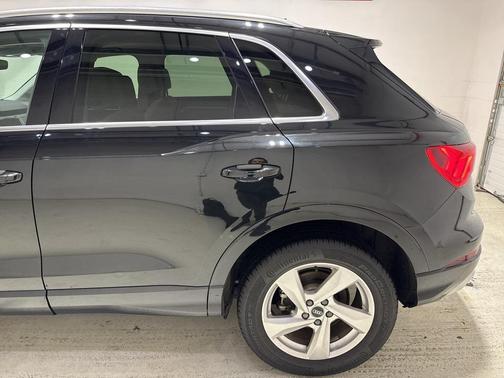 2022 Audi Q3 40 Premium