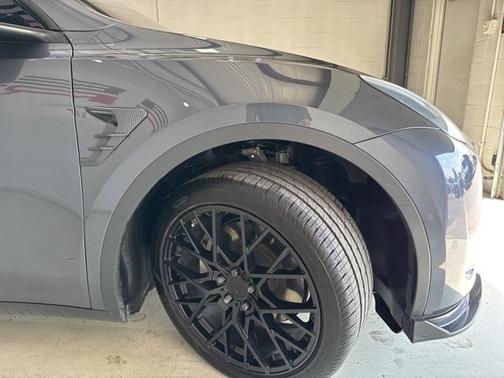2020 Tesla Model Y Long Range Dual Motor All-Wheel Drive