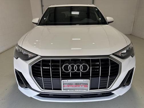 2022 Audi Q3 45 S line Premium