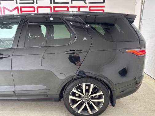 2022 Land Rover Discovery P360 S R-Dynamic