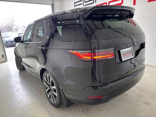 2022 Land Rover Discovery P360 S R-Dynamic