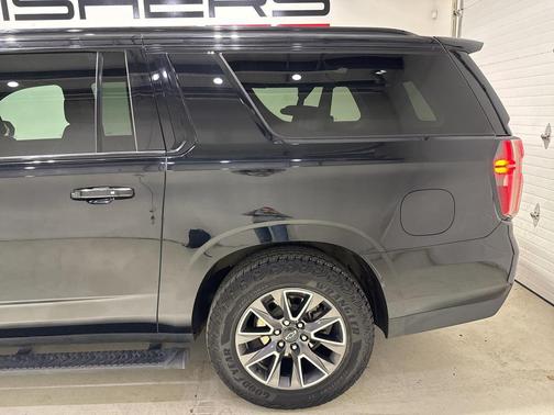 2024 Chevrolet Suburban 4WD Z71