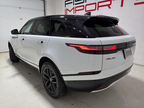 2026 Land Rover Range Rover Velar P250 SE R-Dynamic