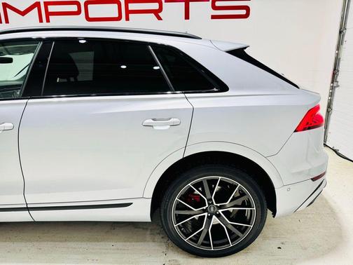 2022 Audi Q8 55 Prestige