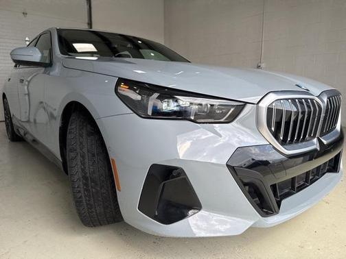 2024 BMW 540 i xDrive