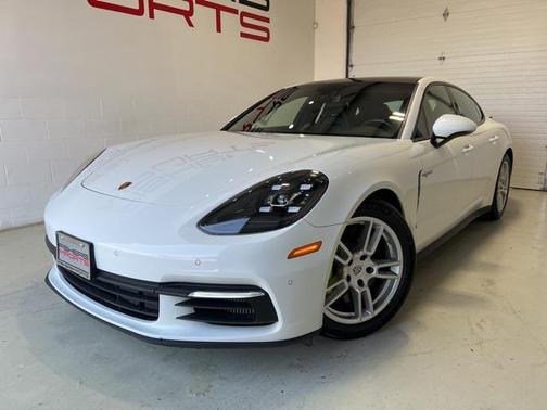 2018 Porsche Panamera 4