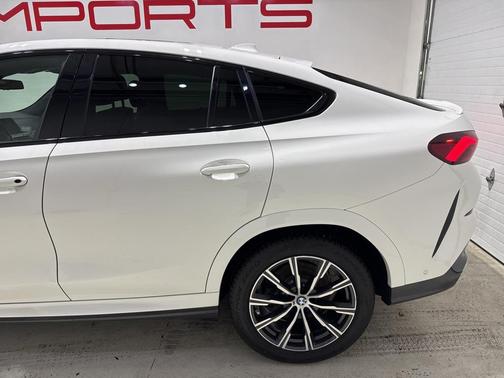 2020 BMW X6 xDrive40i