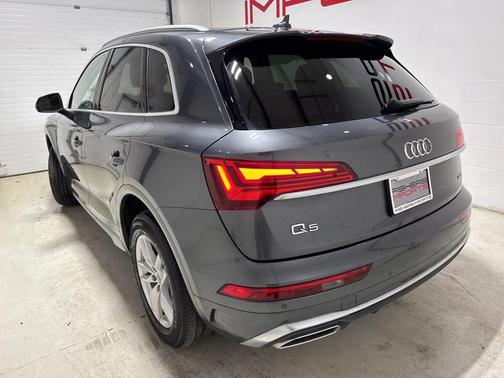 2022 Audi Q5 45 S line Premium