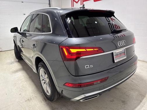 2022 Audi Q5 45 S line Premium