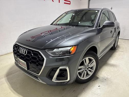 2022 Audi Q5 45 S line Premium