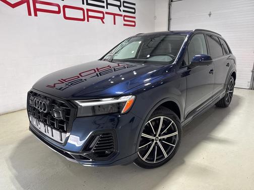 2025 Audi Q7 45 Premium Plus