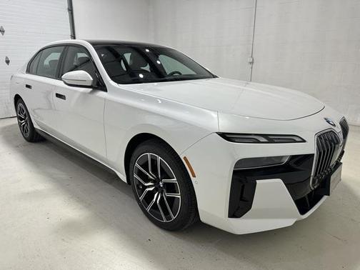 2024 BMW 740 i xDrive