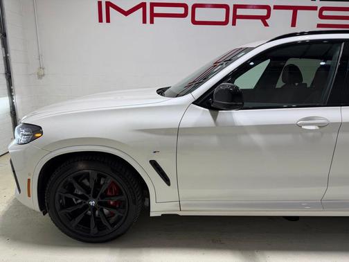 White 2024 BMW X3 M40i