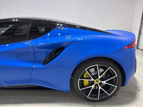 2024 Lotus Emira V6 First Edition