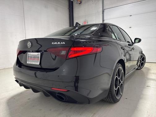2023 Alfa Romeo Giulia Veloce AWD