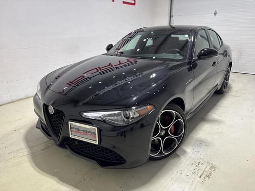 2023 Alfa Romeo Giulia Veloce AWD