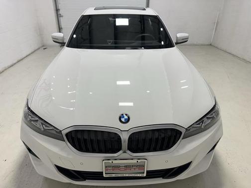 2025 BMW 330 i xDrive