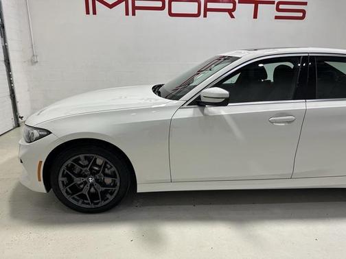 2025 BMW 330 i xDrive