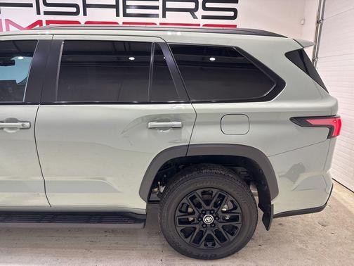 2025 Toyota Sequoia SR5