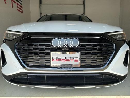 2024 Audi Q8 e-tron Prestige