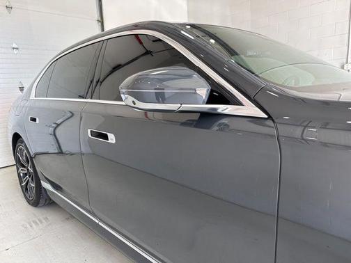 2024 BMW i7 xDrive60