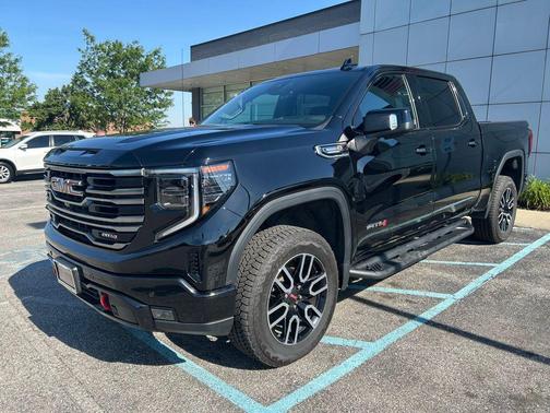Onyx Black 2025 GMC Sierra 1500 AT4