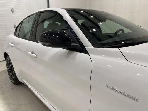 2023 Alfa Romeo Giulia Veloce AWD