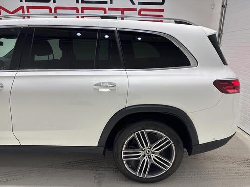 2024 Mercedes-Benz GLS 450 4MATIC