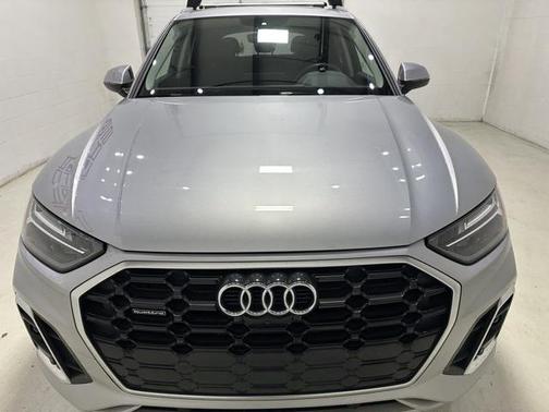 2023 Audi Q5 45 S line Premium Plus