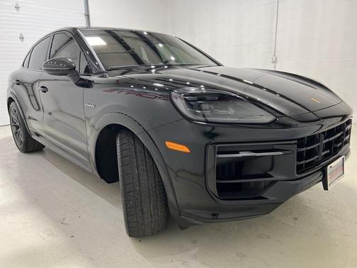 2024 Porsche Cayenne E-Hybrid S