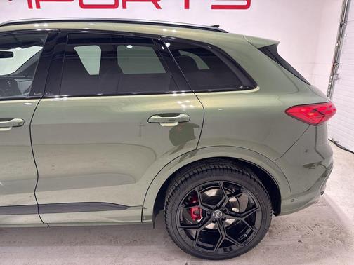 2025 Audi SQ5 3.0T Premium Plus