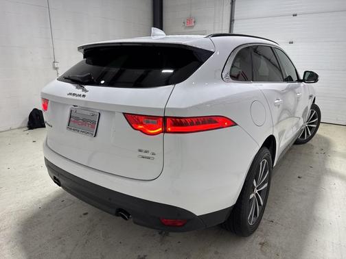2018 Jaguar F-PACE 25t Prestige