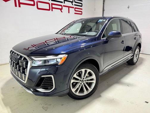 Waitomo Blue Metallic 2025 Audi Q7 55 Premium Plus