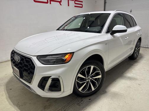 2023 Audi Q5 45 S line Premium Plus