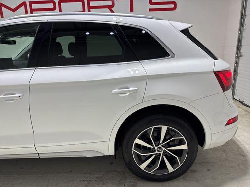 2023 Audi Q5 45 S line Premium Plus