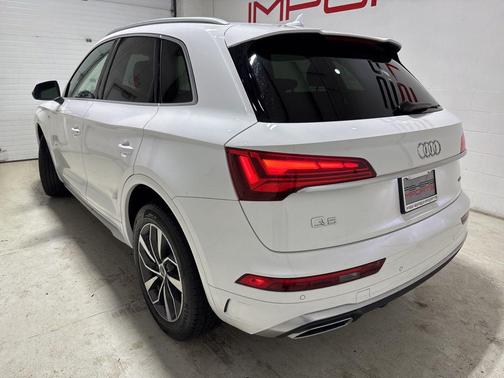 2023 Audi Q5 45 S line Premium Plus