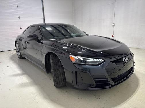 2023 Audi e-tron GT Prestige quattro